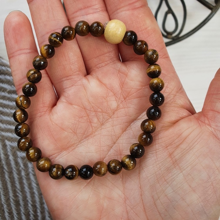 Armband med Tigeröga med träpärla 19 cm