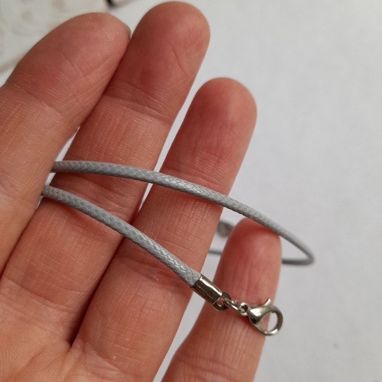 Halsband vaxad bomull Grå