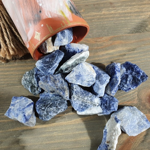 Rå Sodalit 10-15 g S