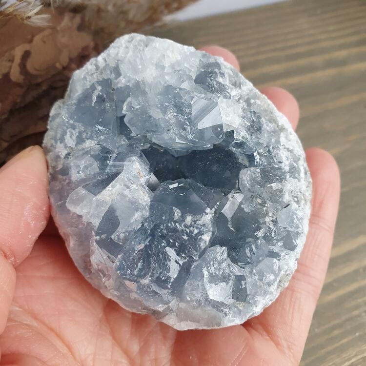 Kluster av Celestite A, 240 g. Detta ex