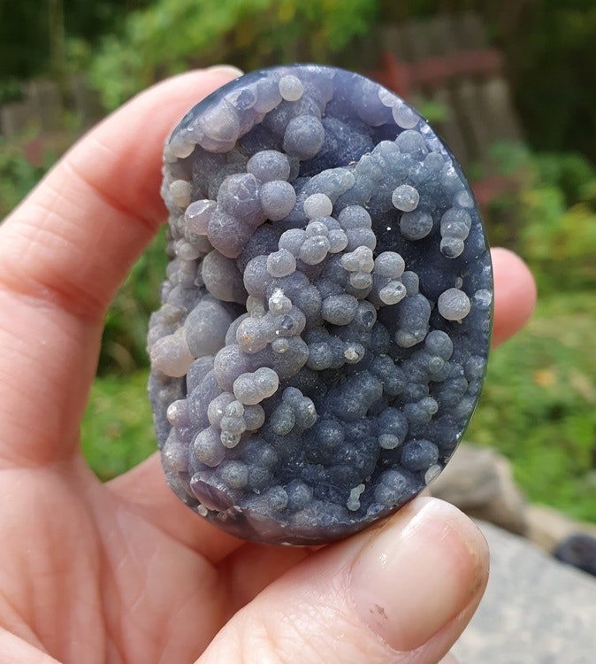 Druvagat rå/slipad i äggform 6x5 cm. Detta ex
