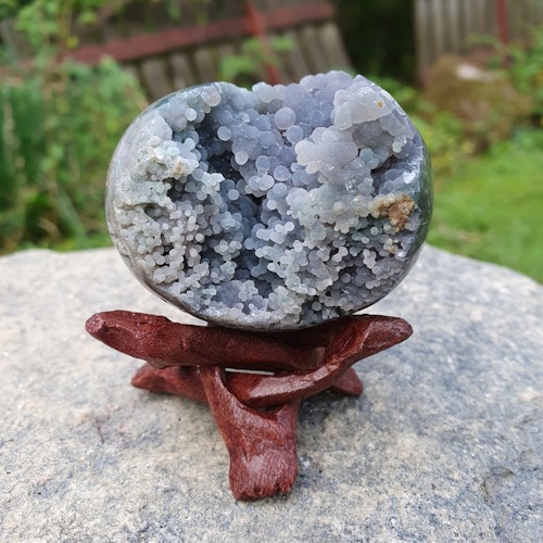Druvagat rå/slipad i äggform 5x4 cm. Detta ex