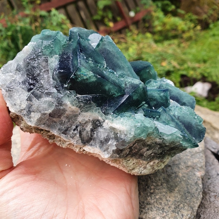 Kluster av Grön fluorit 945 g. Detta ex