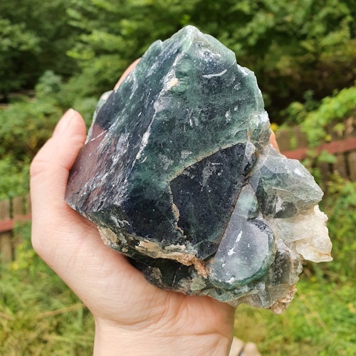 Kluster av Grön fluorit 880 g. Detta ex