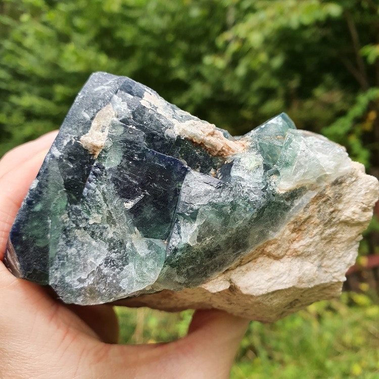 Kluster av Grön fluorit 880 g. Detta ex