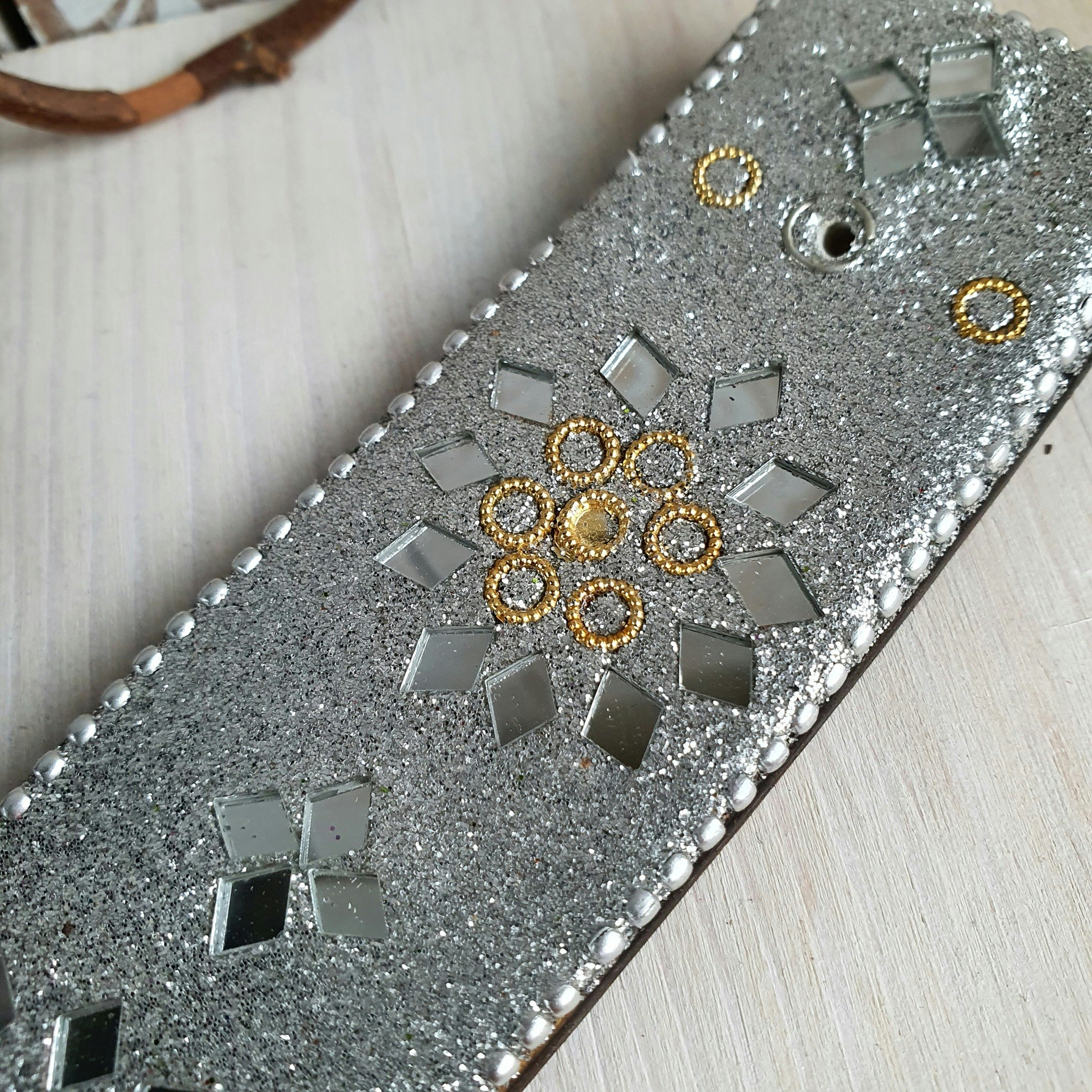 Glittrig Silver Rökelsehållare för stickor