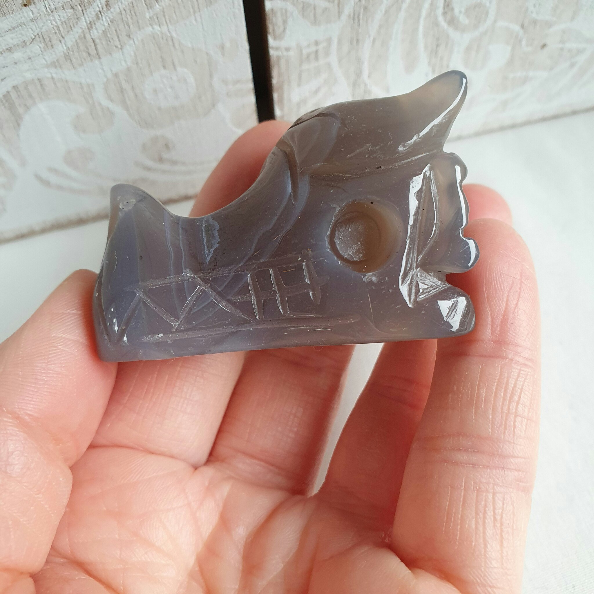 Drakhuvud av grå Agat, 4,5cm. Detta ex