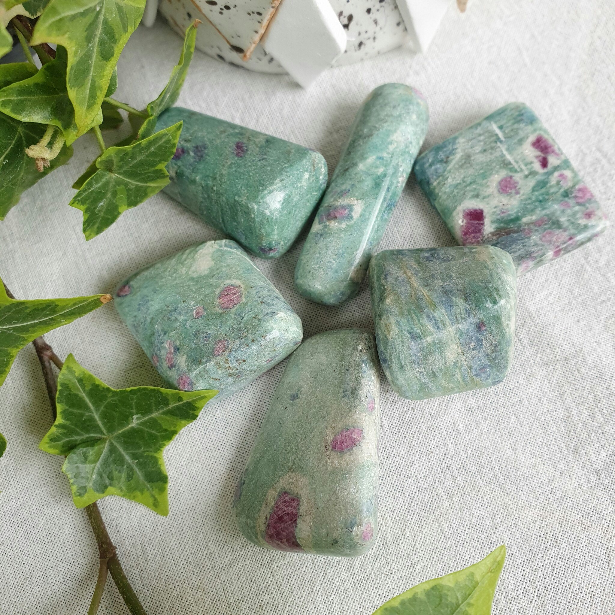 Trumlad Rubin i Fuchsite 16-23 g M
