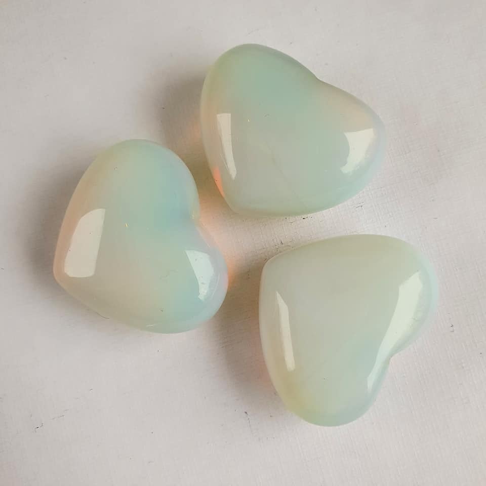 Puffigt hjärta av Opalite 35 mm