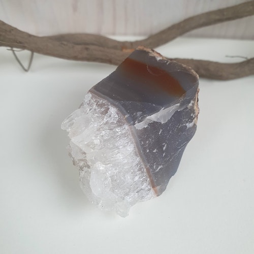 Rå Agat med druzy, 37 g. Detta ex
