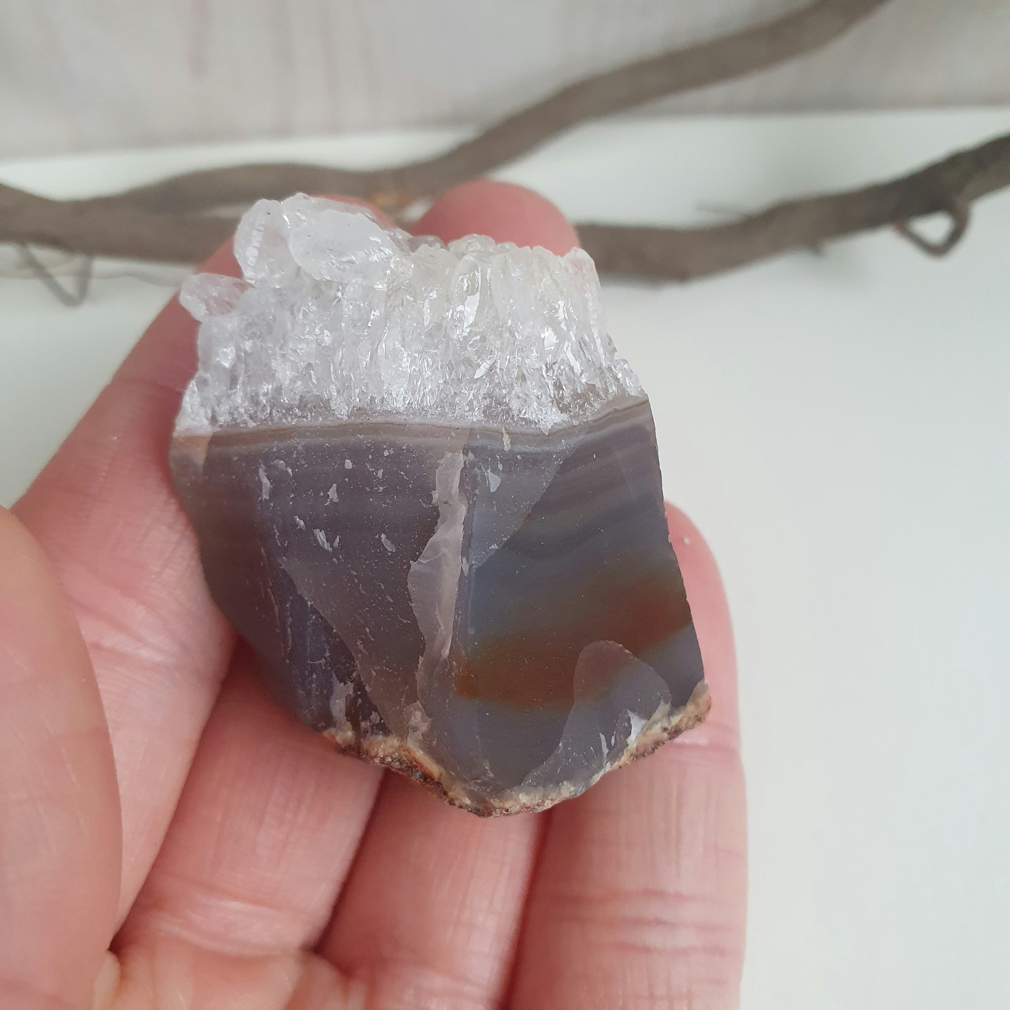 Rå Agat med druzy, 37 g. Detta ex