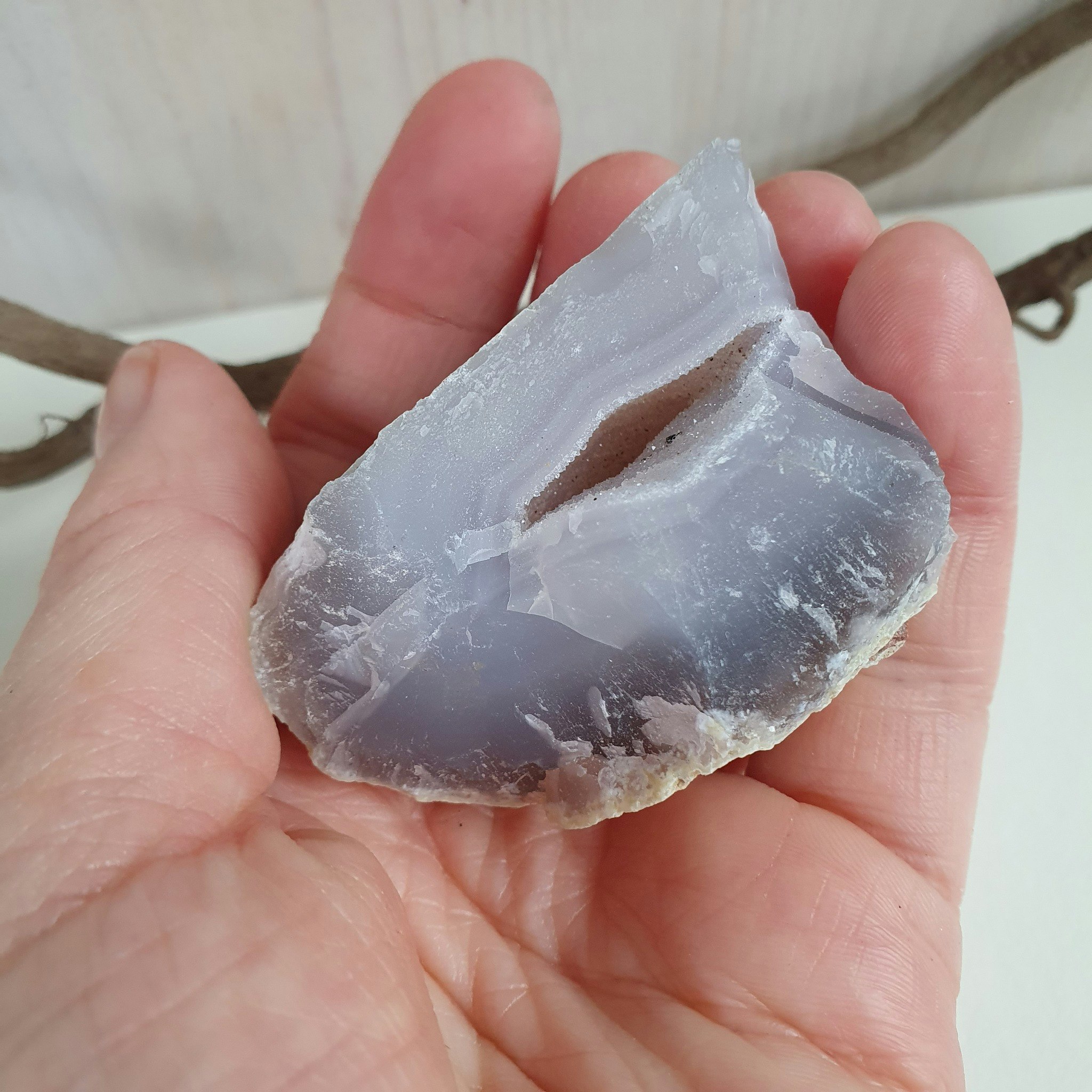 Rå Agat med druzy, 84 g. Detta ex
