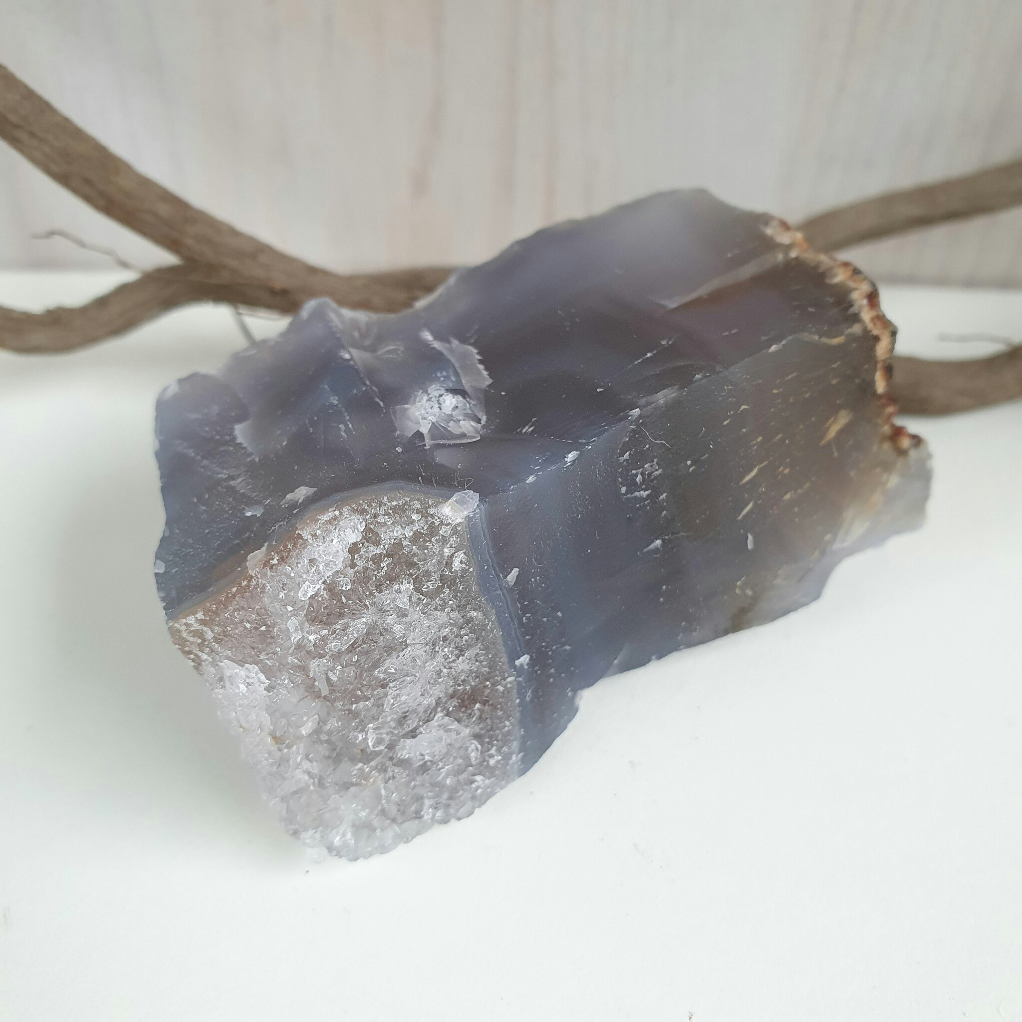 Rå Agat med druzy, 102 g. Detta ex