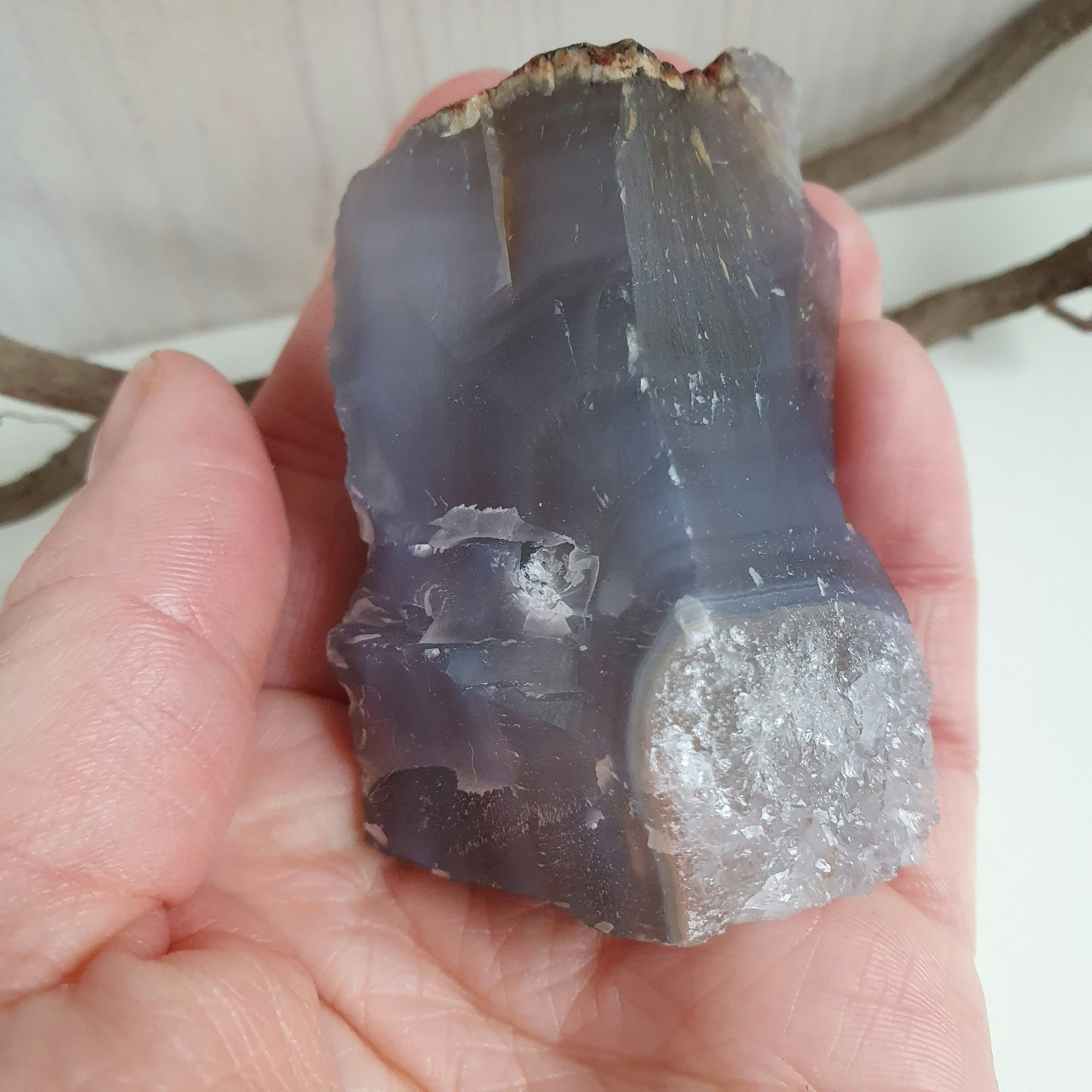 Rå Agat med druzy, 102 g. Detta ex