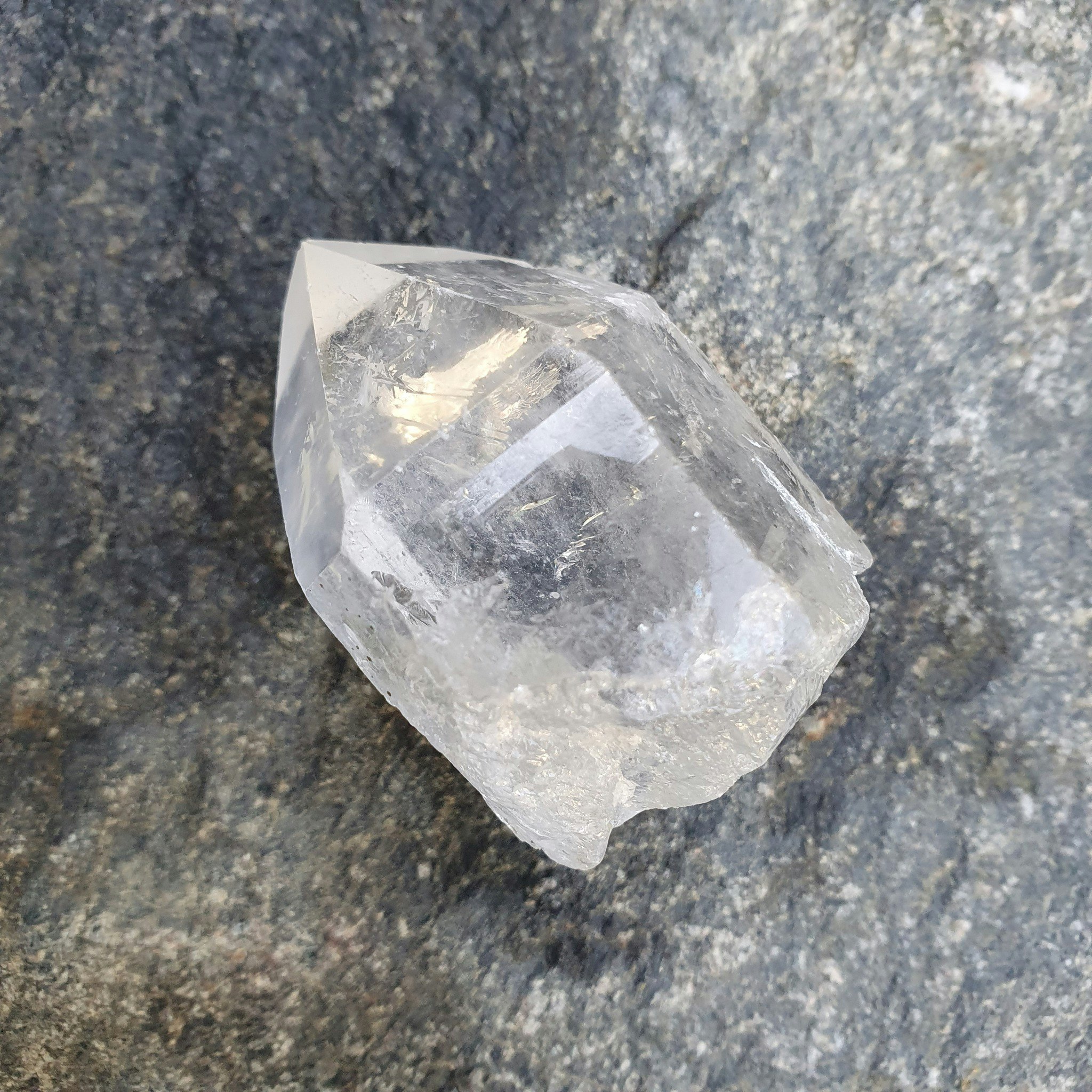 Rå Bergkristallspets, 70 g. Detta ex