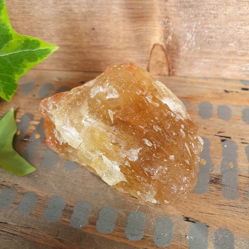 Rå Gul Fluorit, 117 g. Detta ex.