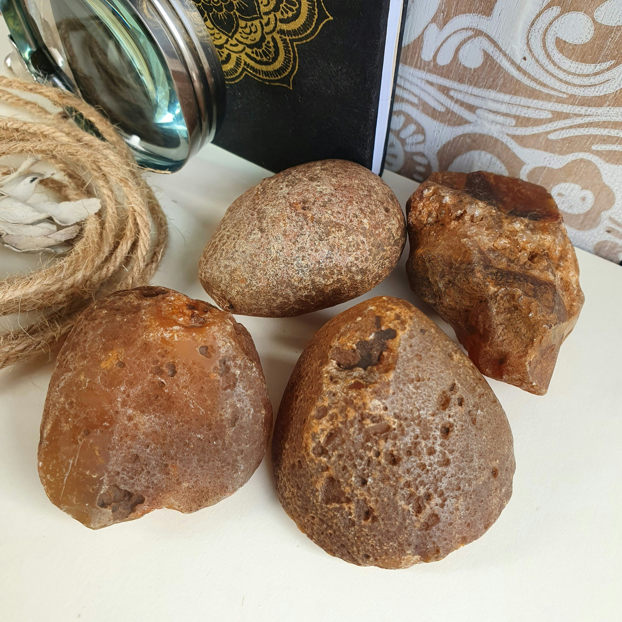 Rå Karneol 61-80 g . Vi väljer