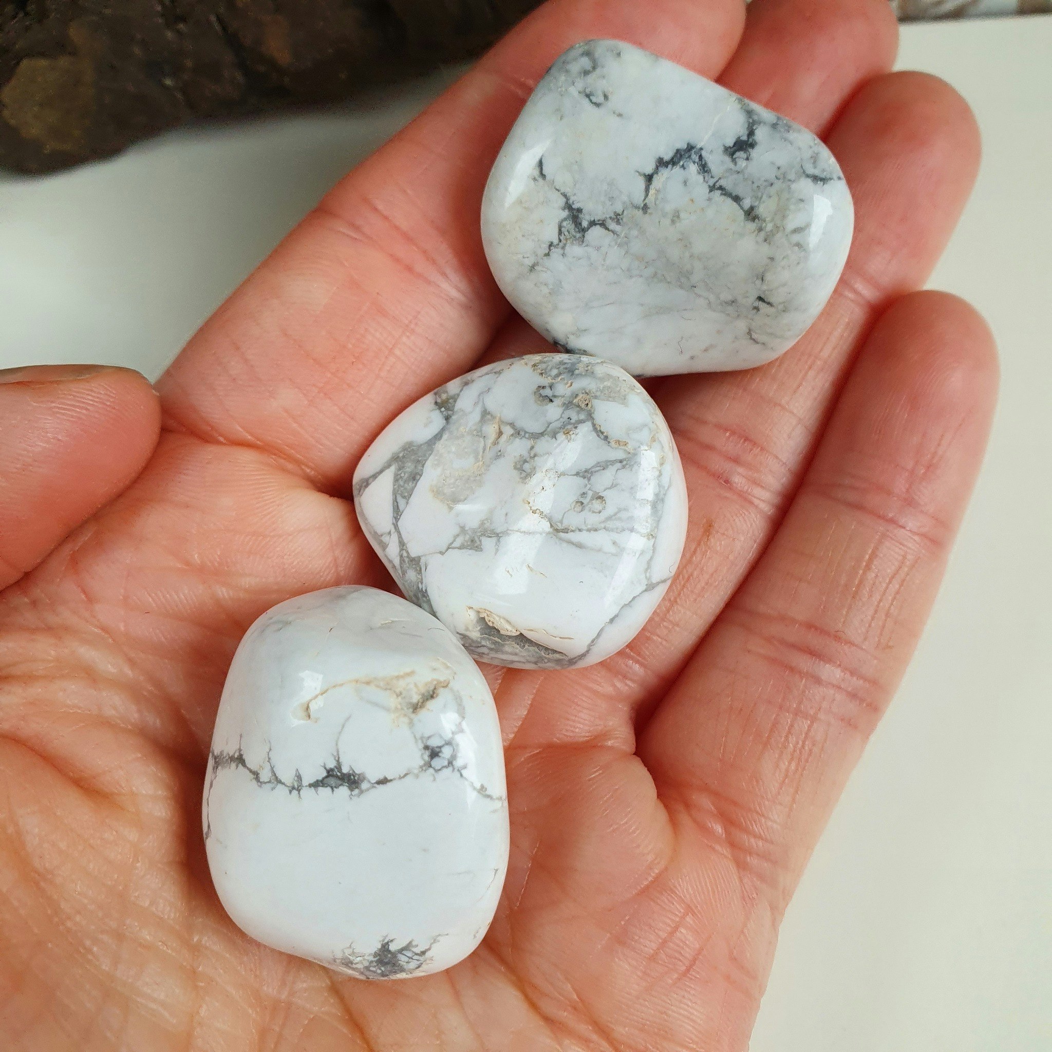 Trumlad Howlite 16-23 g M