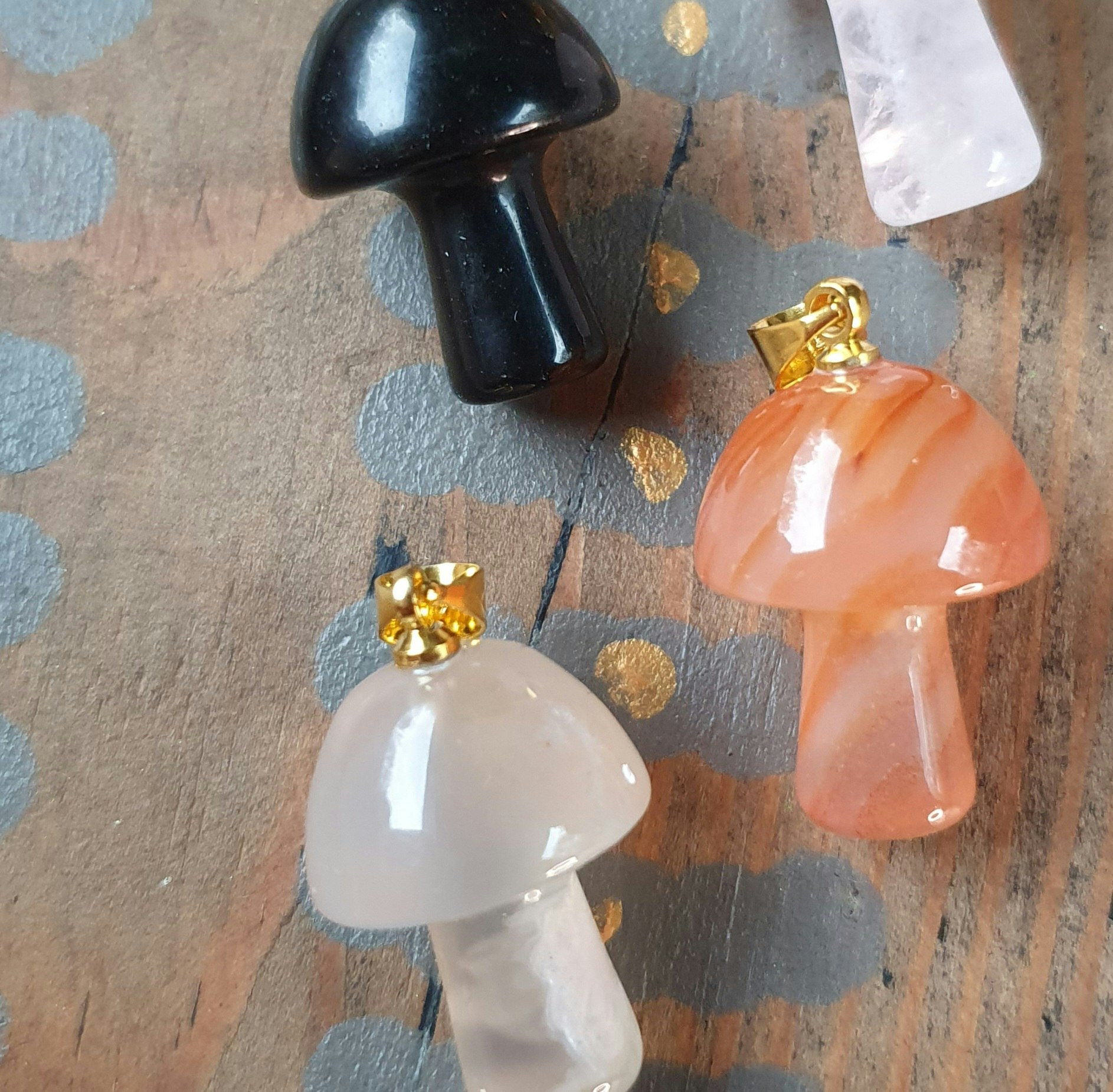 Hänge svamp Karneol guld 2 cm
