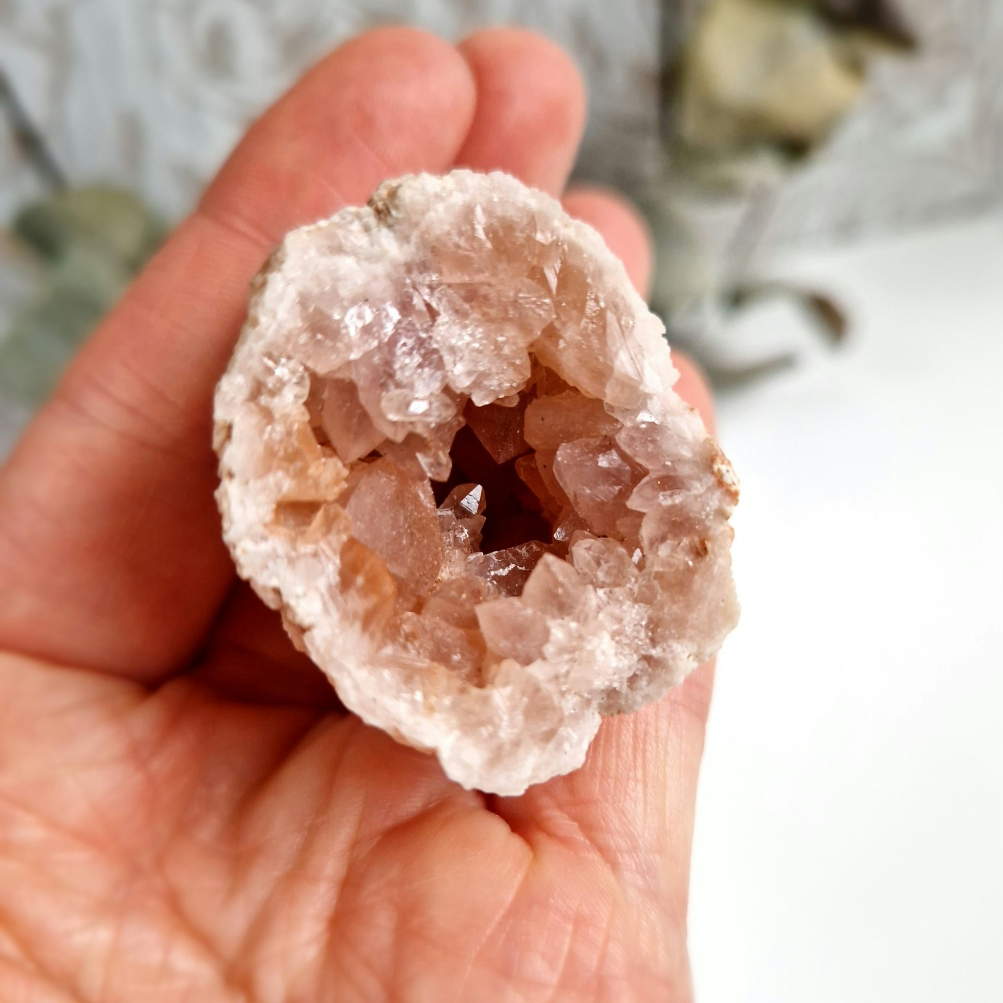 Geod av Rosa Ametist 44 g, detta ex
