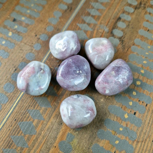 Trumlad Rubellite, 16-23 g M