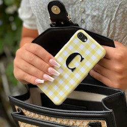 Yellow/white met metalen letter