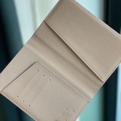 Beige Saffiano Paspoorthouder