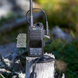 Albecom Viper X6 155mhz. Digital/analog radio.