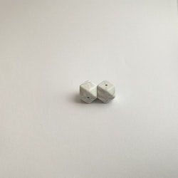 Silikonpärla Hexagon Vit Marmor 17 mm