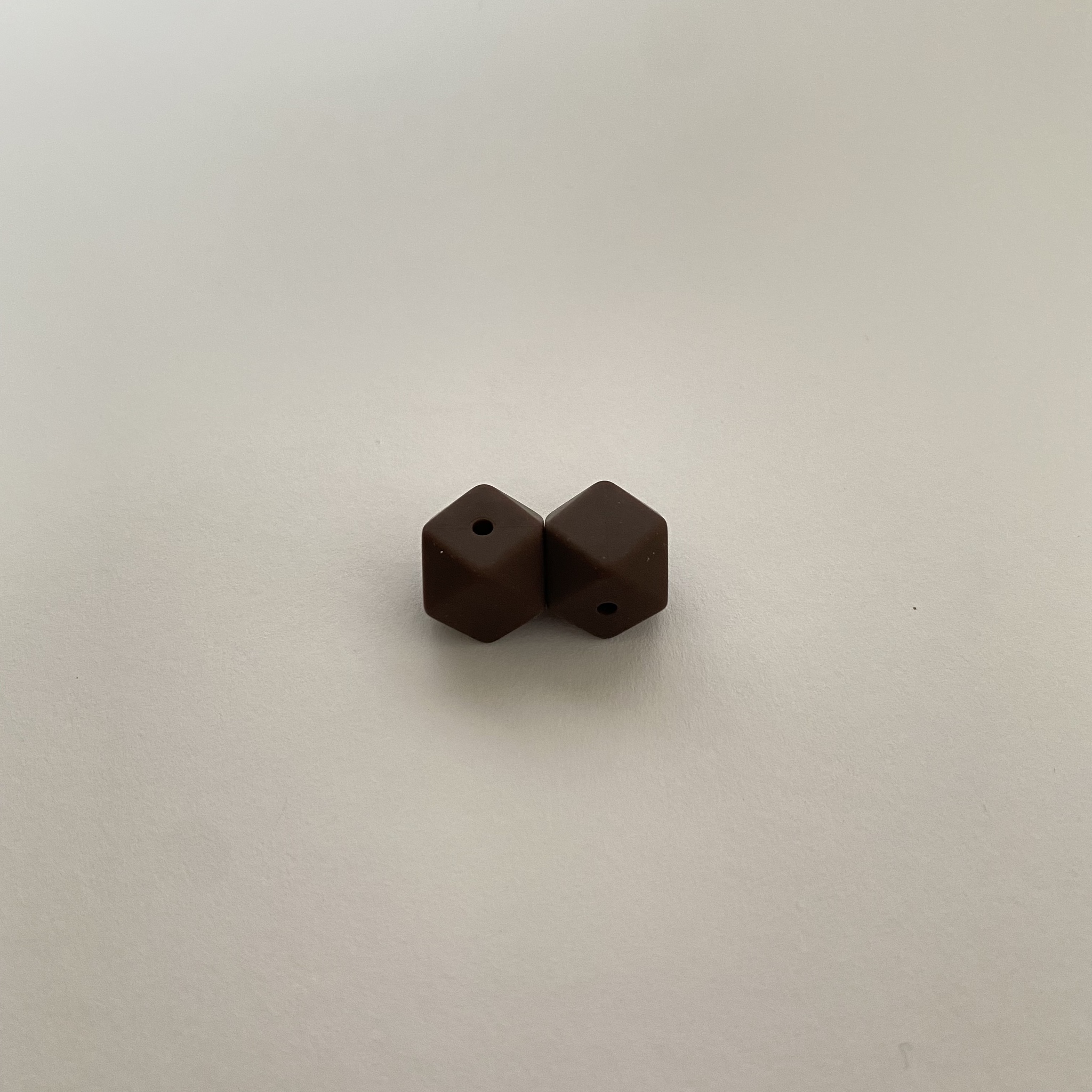 Silikonpärla Hexagon 14 mm