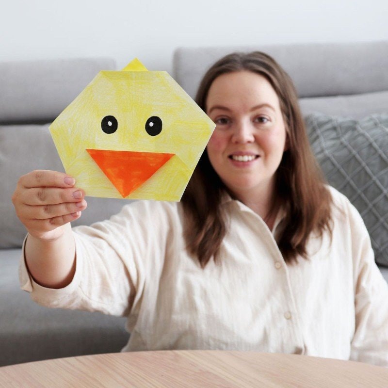 Vik en kyckling av papper