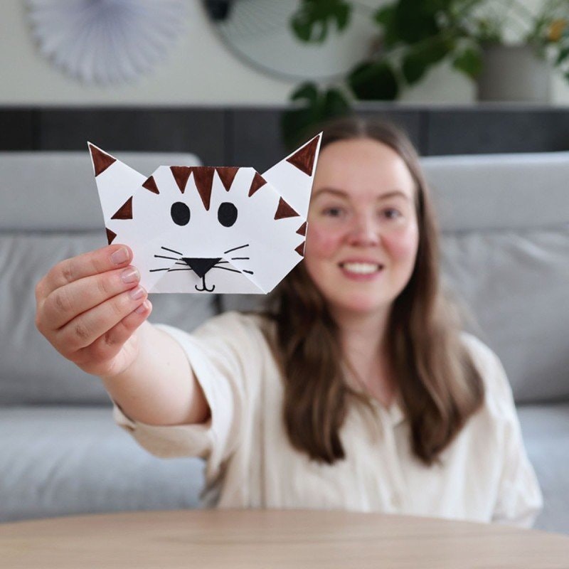 Vik en katt - Enkel origami för barn