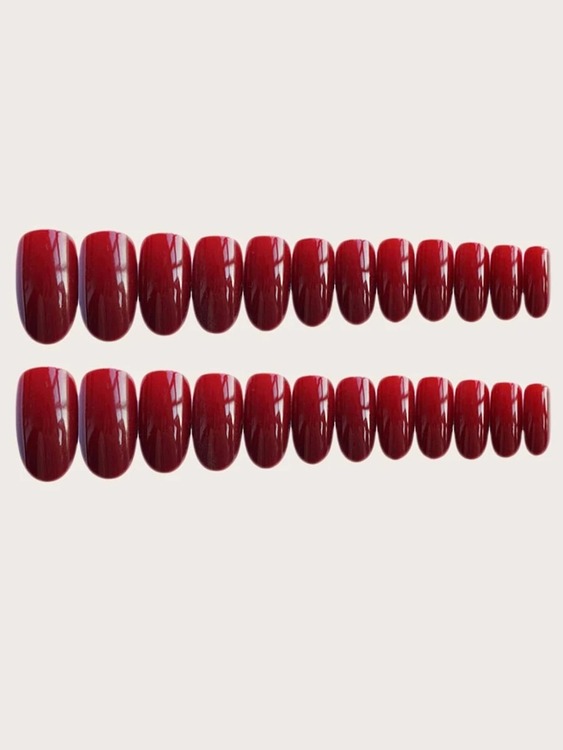 24 röda naglar
