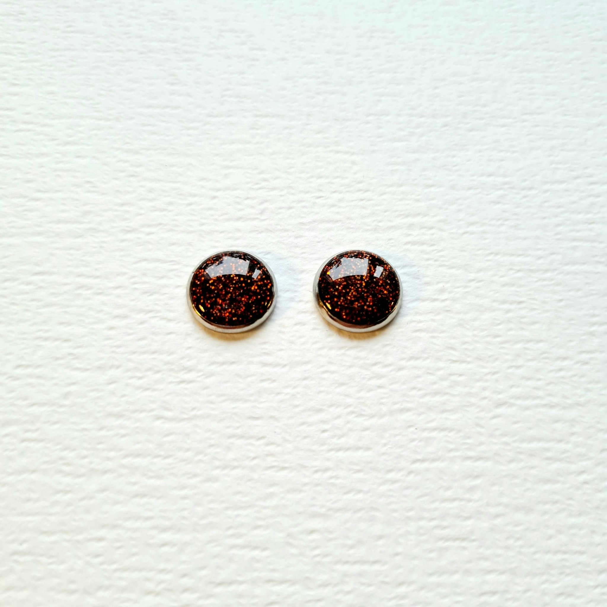 Mörk koppar - Örhängen (12 mm)