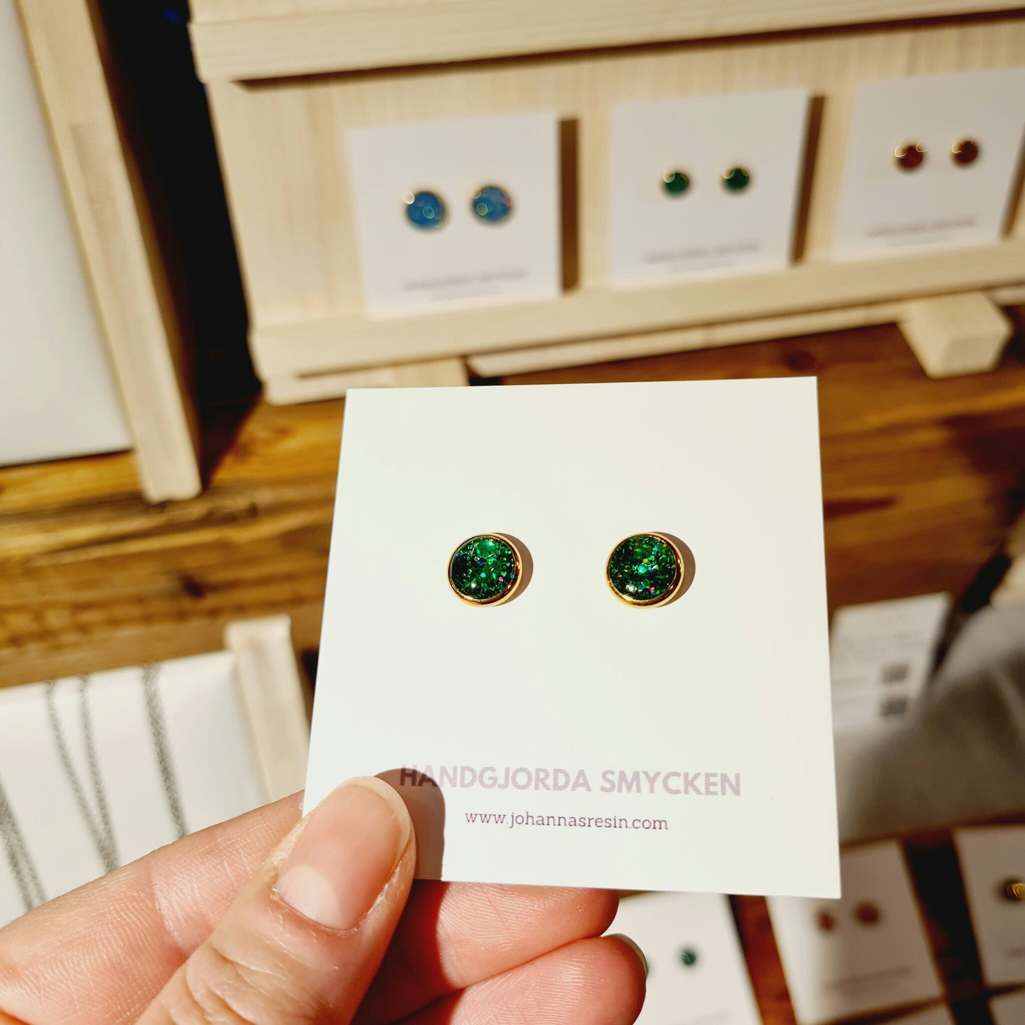 Guld med Grönt eller Rött glitter (10 mm)