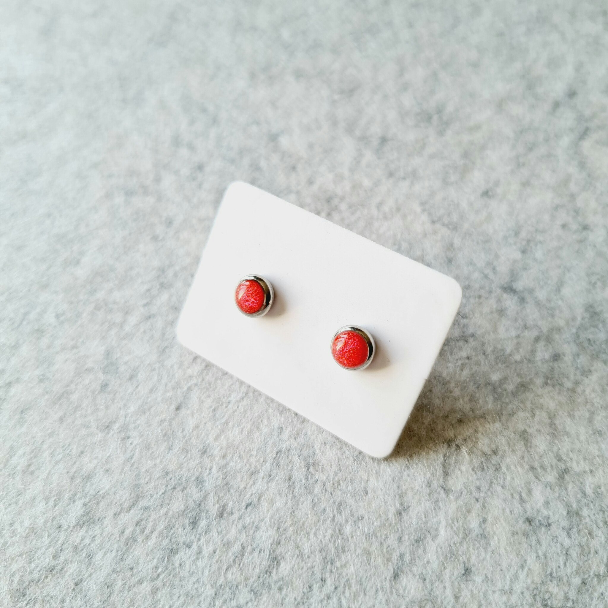 Örhänge MINI - rosa (6 mm)