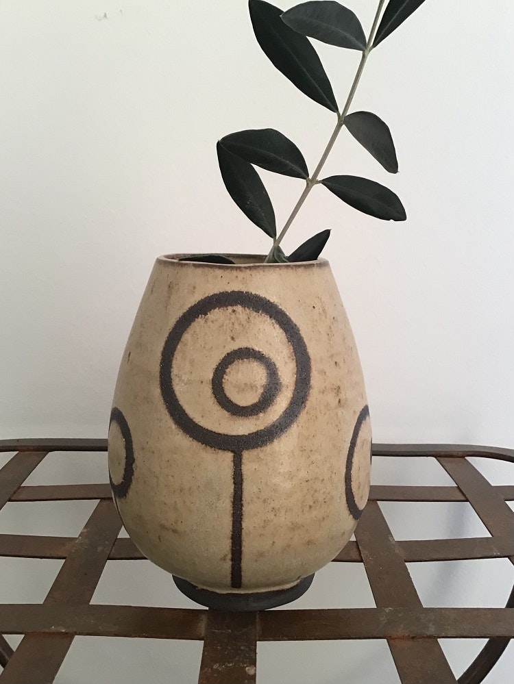 Handgjord keramikvas 15 cm.