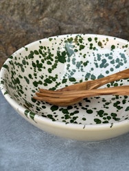 Handgjord skål 23 cm. Spruzzi. Flaskgrönt.