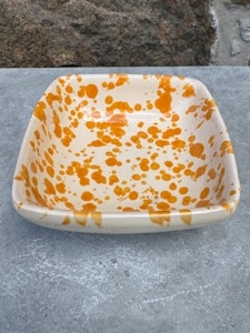 Handgjord skål 13 cm. Spruzzi. Ockragul.