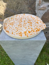 Handgjord fat med handtag 30 cm. Spruzzi. Ockragult.