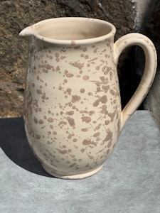 Handgjord kanna 20 cm. Spruzzi. Ljusbrun.
