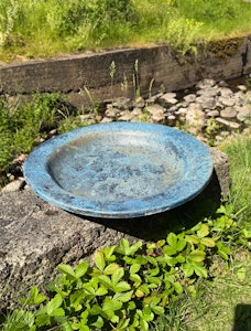Stort fat 45 cm. Blått.