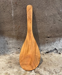 Rissked i olivträ 21 cm.