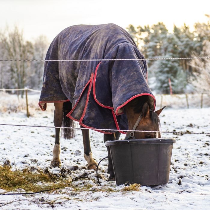 Vattenförsörjning för häst - Norrtälje Maskinservice AB atv lantbruk