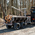Atv skogsvagn med kran och insatsfkak