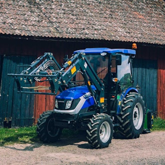 TRAKTOR LOVOL 25 HK MED FRONTLASTARE, STAGE V