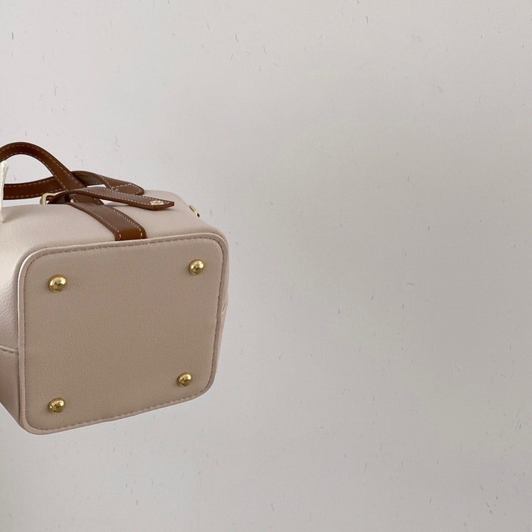 Liten handväska med sidensjal och axelrem - Sohostore.se | Kök & Hem |  Koreansk smycken & accessoarer | Husdjur