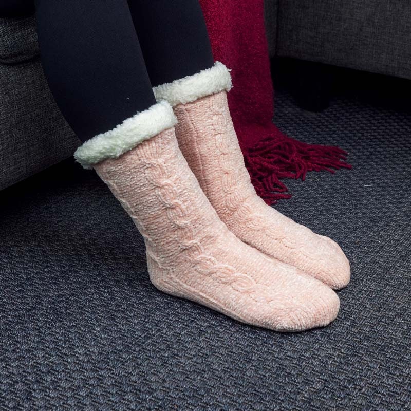 Gevoerde warme sokken (roze) - Nu kopen (29.95 euro) - Devoetenshop.nl