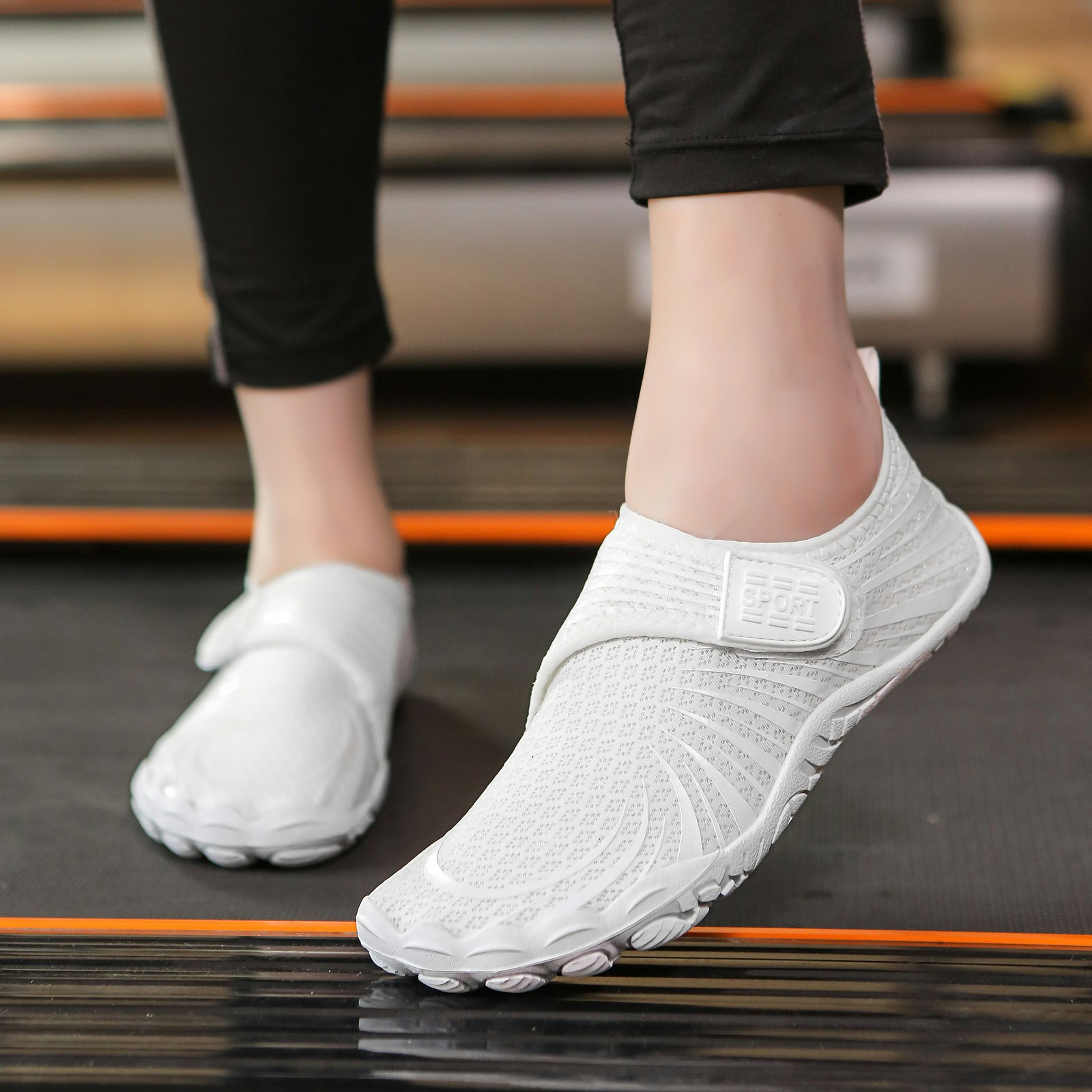 Barfotaskor velcro (Vit)