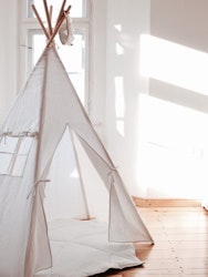 Moi Mili, tipi telt i linned, White